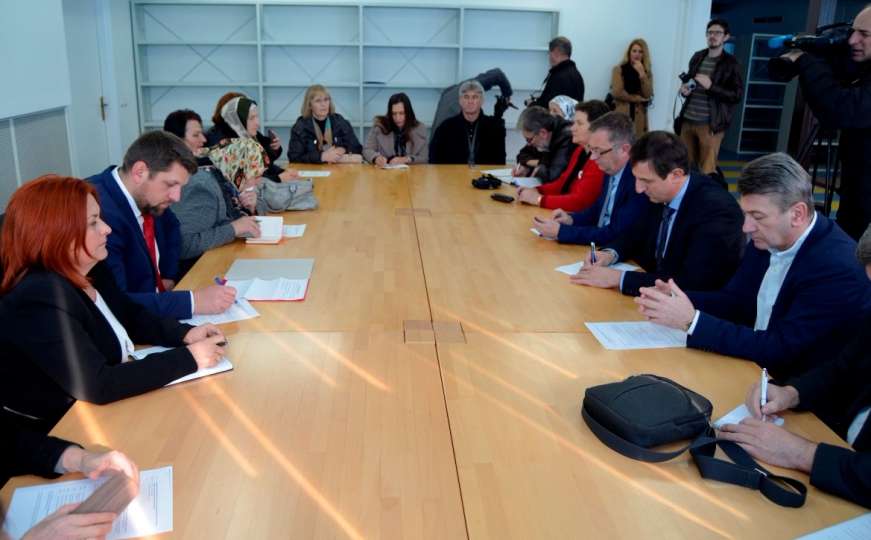 Potpisana Potočarska deklaracija: Probosanske stranke zajedno u izbore 2018.